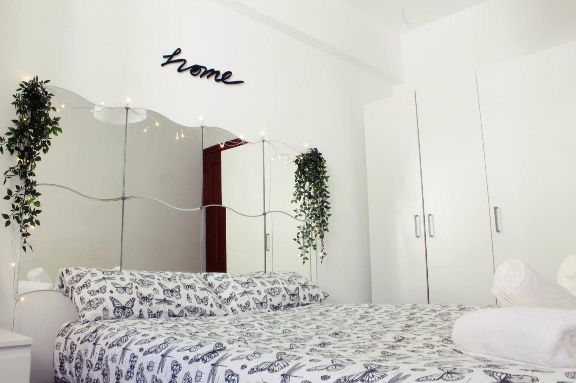 Céntrico y luminoso apartamento en Málaga Capital Esterno foto